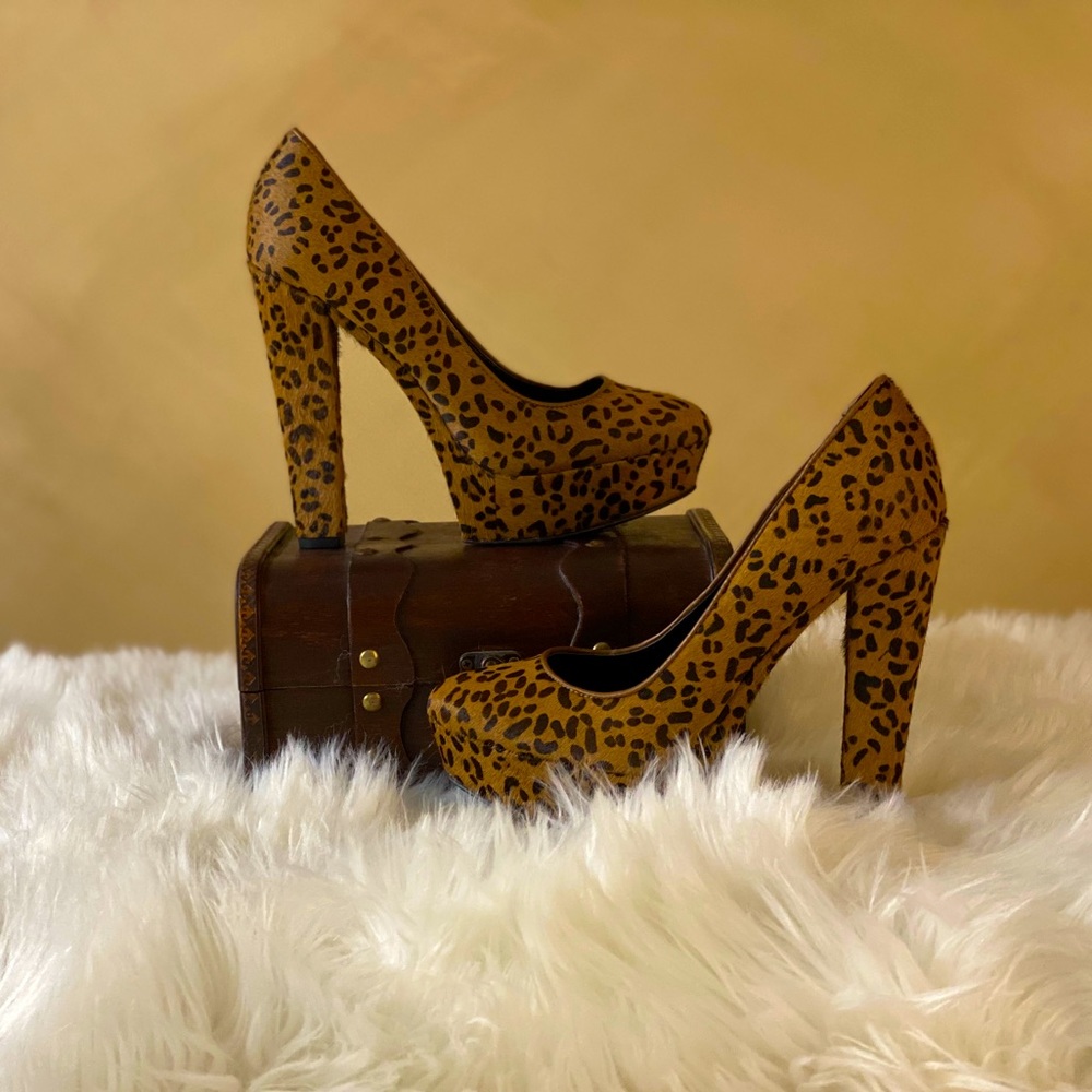Saks Fifth Avenue Leopard Print Heels